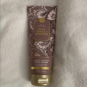 Bath & Body Works Cozy Vanilla Bourbon Body Cream